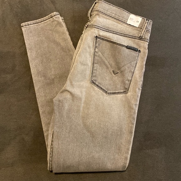NWOT. Hudson women’s skinny jeans. Size 28 - Picture 1 of 2